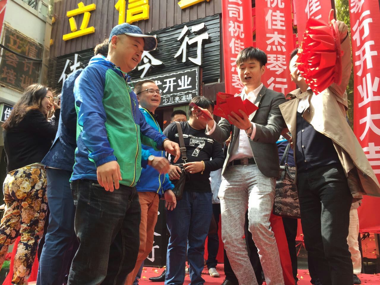 琴行新銳攜手德國國寶博蘭斯勒鋼琴共繪音樂事業(yè)藍(lán)圖